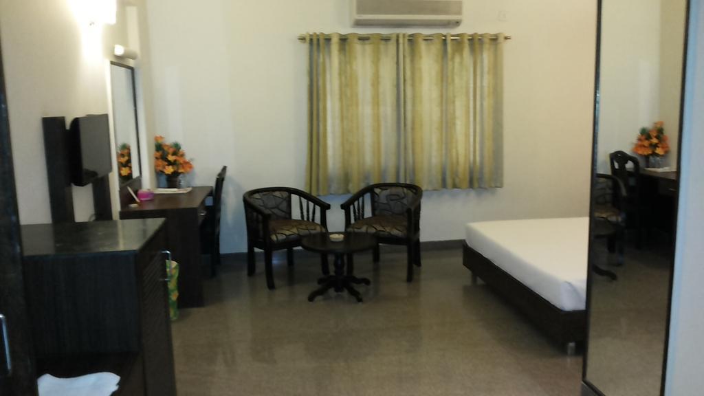 Готель Adyar Ananda Bhavan Residency Бенґалуру Екстер'єр фото